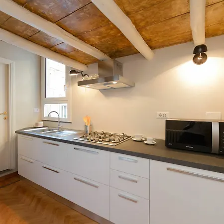Navona Typical Apartment *